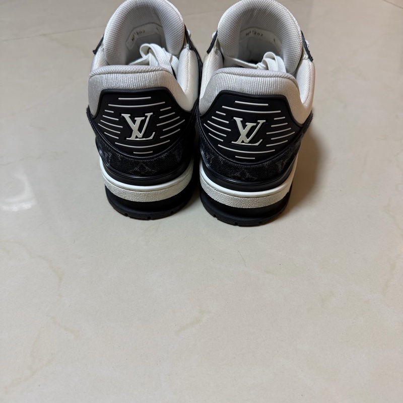 LOUIS VUITTON Trainer 9碼-3