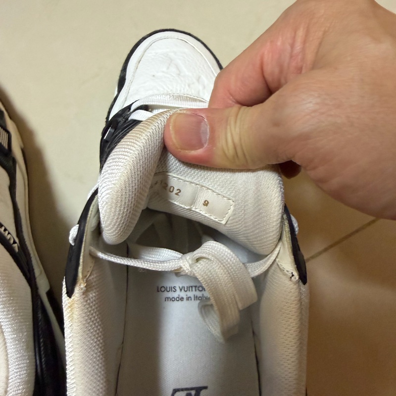 LOUIS VUITTON Trainer 9碼-4