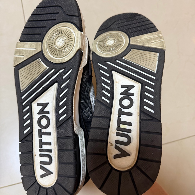 LOUIS VUITTON Trainer 9碼-5