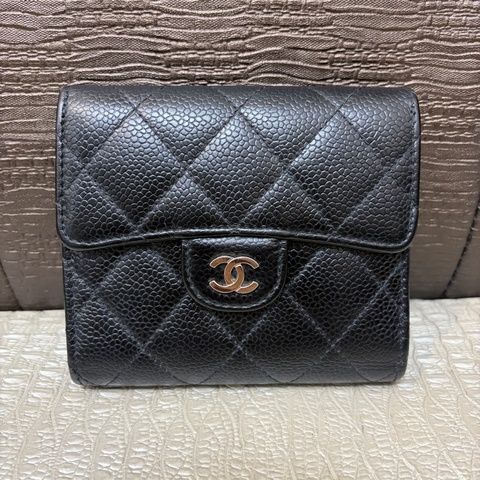 Chanel 黑荔枝牛皮銀釦三折短夾AP0231