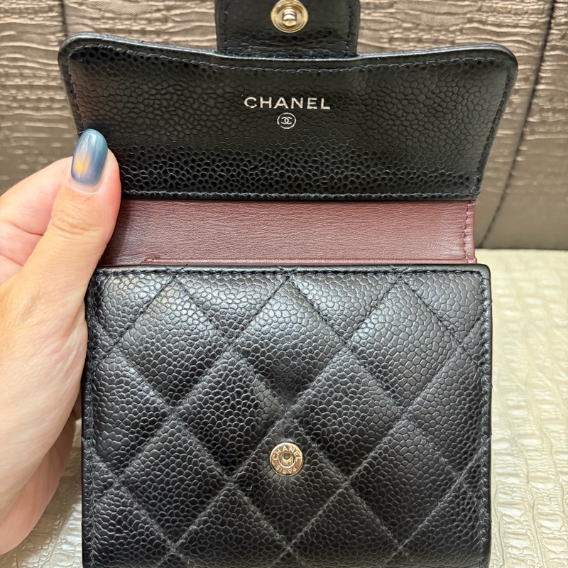 Chanel 黑荔枝牛皮銀釦三折短夾AP0231-5