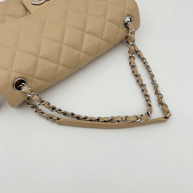 「JL精品代購」香奈兒魚子醬牛皮奶茶色銀扣拉鍊款cf鏈條包-12