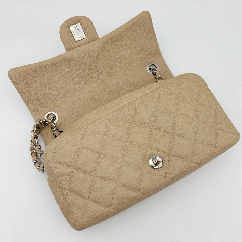 「JL精品代購」香奈兒魚子醬牛皮奶茶色銀扣拉鍊款cf鏈條包-14