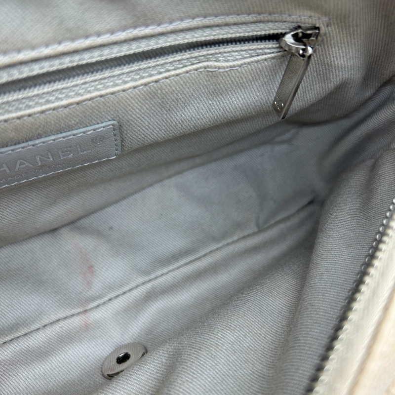 「JL精品代購」香奈兒魚子醬牛皮奶茶色銀扣拉鍊款cf鏈條包-16