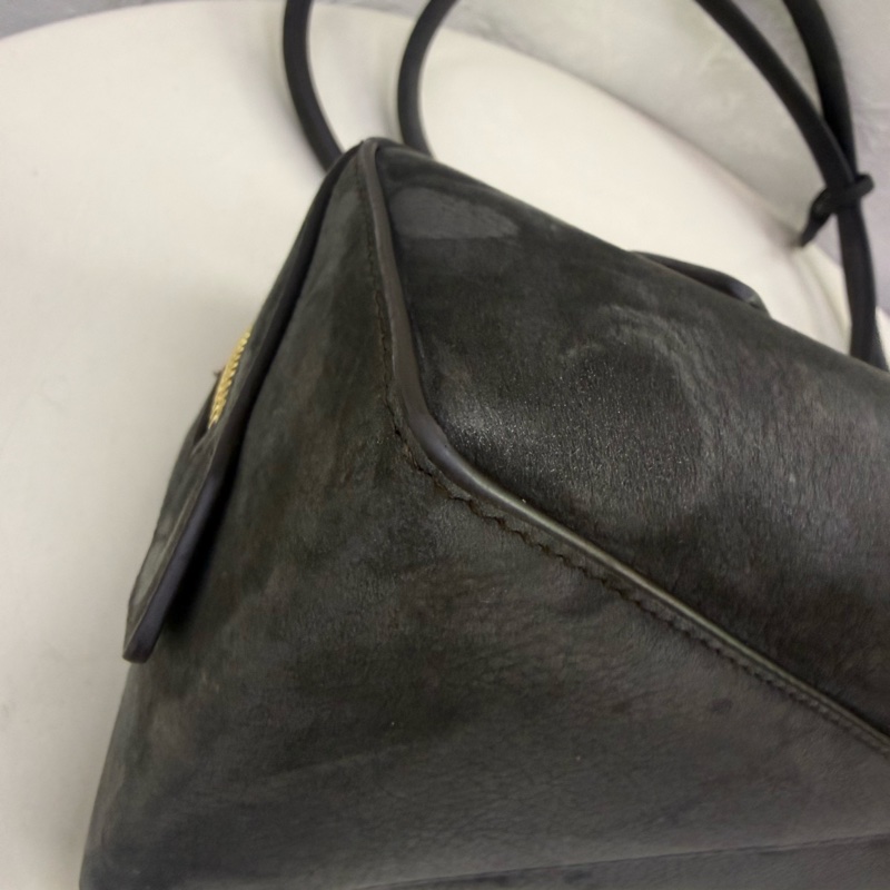 Alaia Le Teckel Suede Shoulder Bag-8