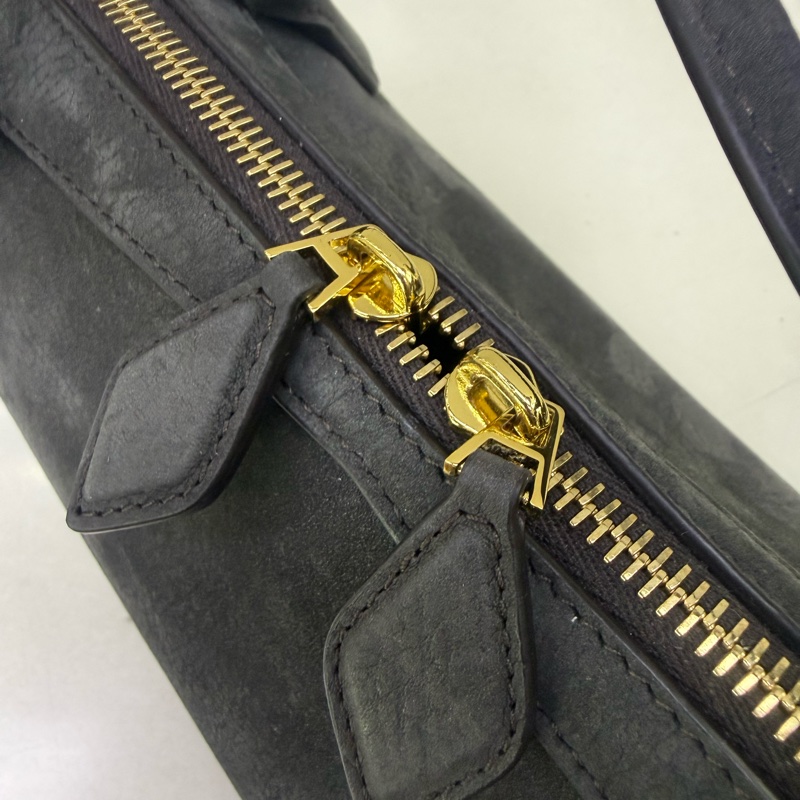 Alaia Le Teckel Suede Shoulder Bag-20