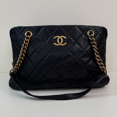 Chanel/香奈兒 黑色徽標單肩包 孟買