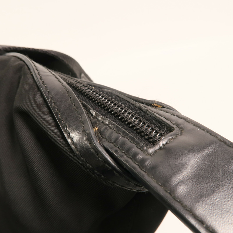 PRADA 尼龍Hand Bag手挽袋-16