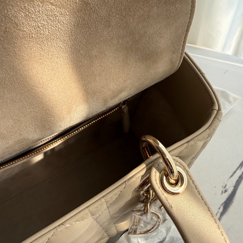 Dior 黛妃 有斜背帶 5*5 奶茶色-15