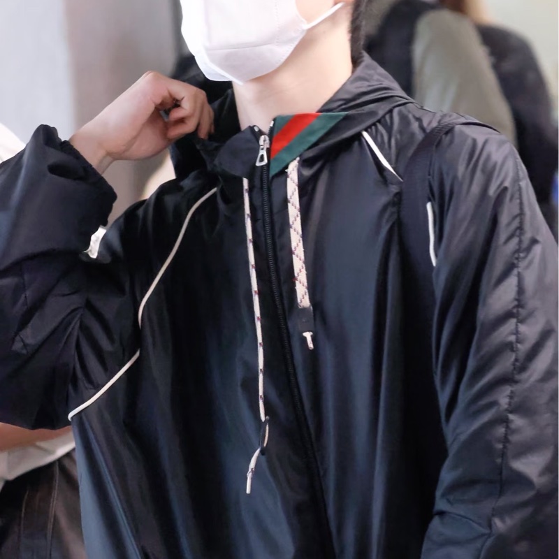 GUCCI FW22 純色雙拉鏈連帽夾克 衝鋒衣 防風外套🔫-4
