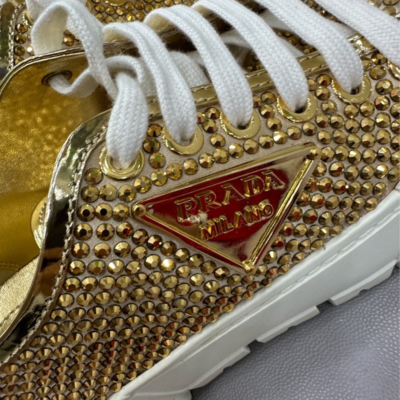 PRADA普拉達 金色滿鑽三角標LOGO板鞋 尺寸/38.5碼-3