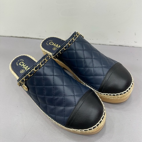 Chanel香奈兒 羊皮厚底鞋拖 38碼數 前後水台差不多，走路舒服