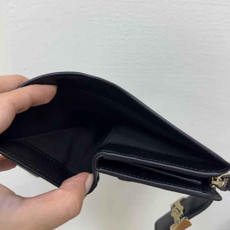 Tod’s黑皮革短夾-9