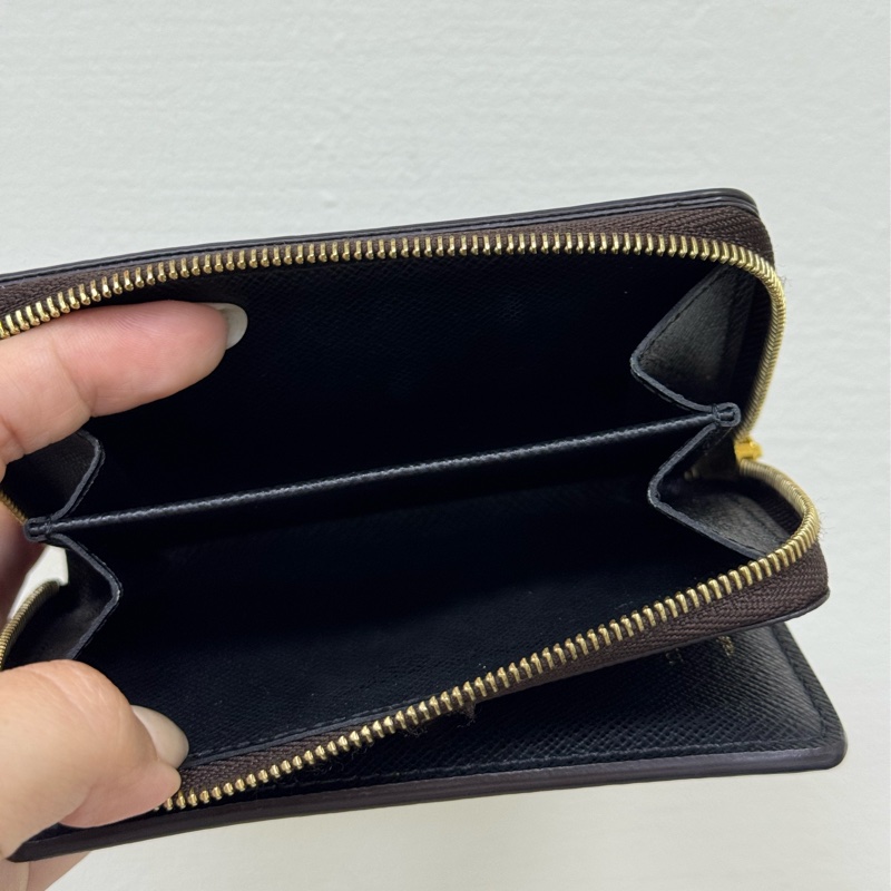 Tod’s黑皮革短夾-11