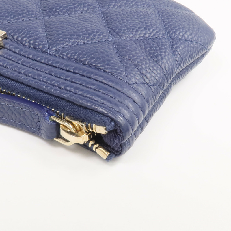 CHANEL 牛皮皮革Boy Pouch金扣手拿包-8