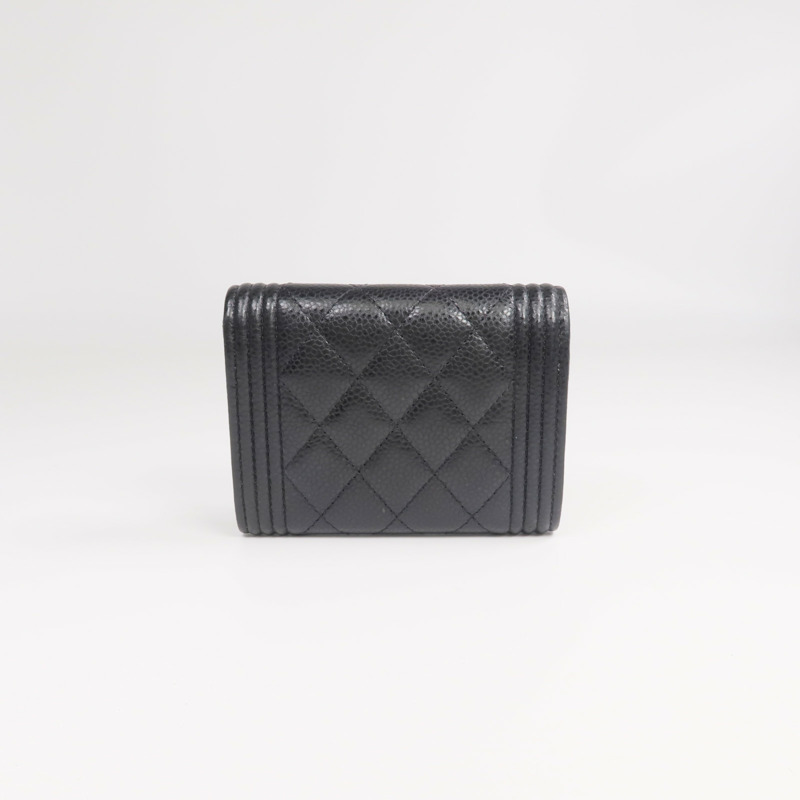 CHANEL 牛皮皮革Boy Card Case金扣卡片套-5