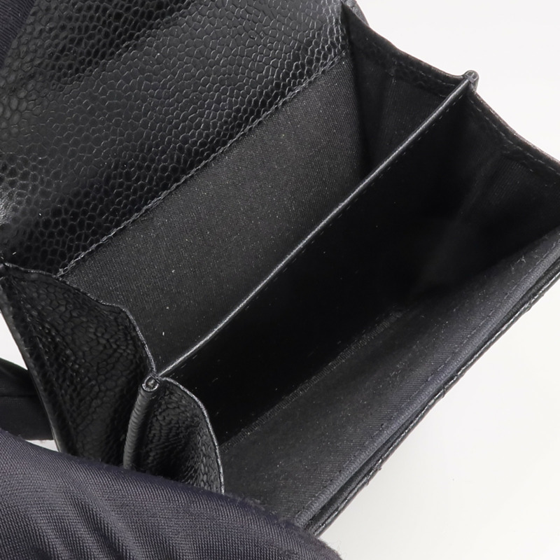 CHANEL 牛皮皮革Boy Card Case金扣卡片套-11