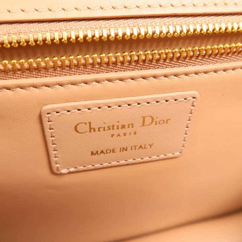 Dior 牛皮皮革Montaigne 30肩背袋-5