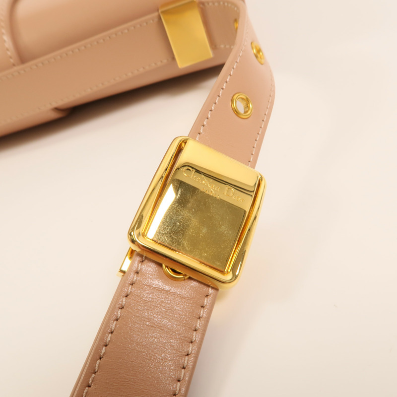 Dior 牛皮皮革Montaigne 30肩背袋-14