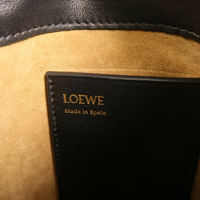 LOEWE 牛皮皮革Pebble Pouch肩背袋-5