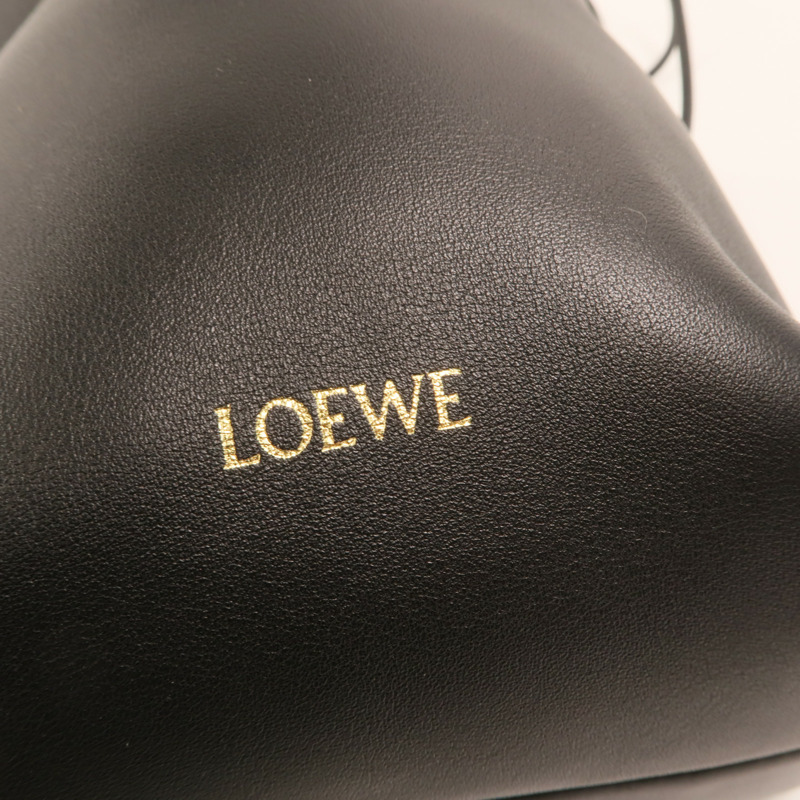 LOEWE 牛皮皮革Pebble Pouch肩背袋-8