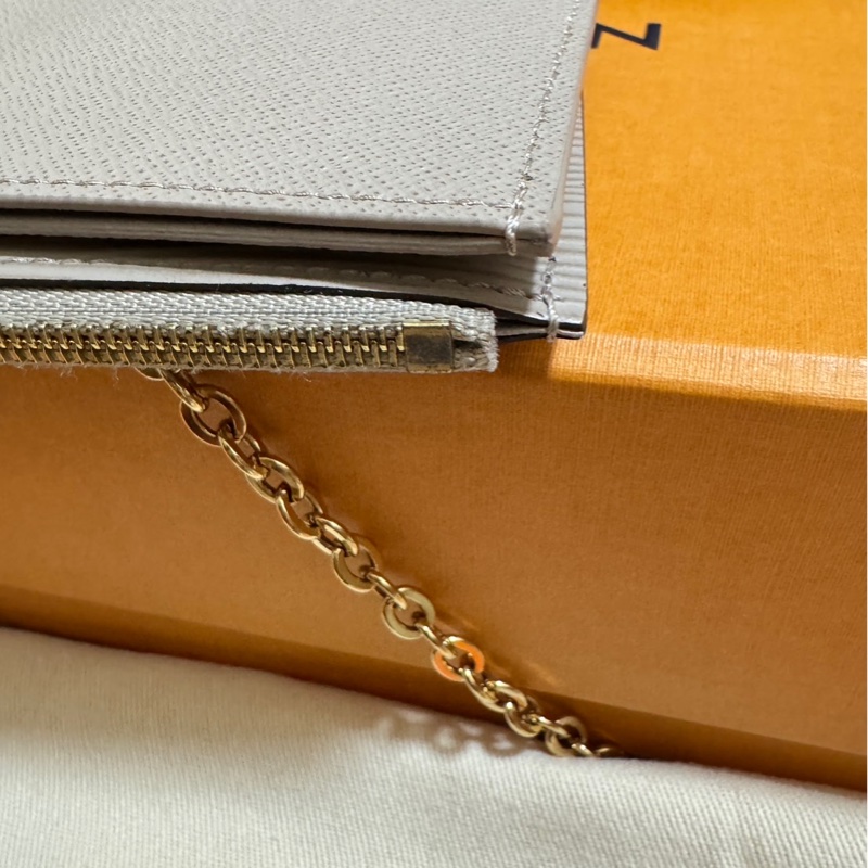 LV WOC三合一水波紋鏈條包 斜背包 台灣購證正本 極新包-13