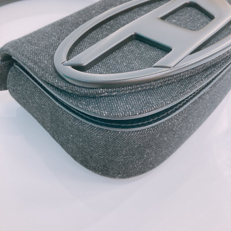 MS0667 Diesel 迪賽 腋下 牛仔布 全黑 黑漆五金 銀扣 1DR Plaque Shoulder Bag Denim So Black x PHW-5