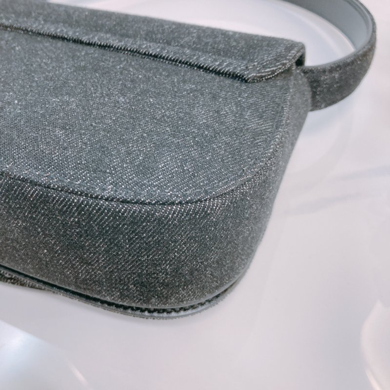 MS0667 Diesel 迪賽 腋下 牛仔布 全黑 黑漆五金 銀扣 1DR Plaque Shoulder Bag Denim So Black x PHW-8