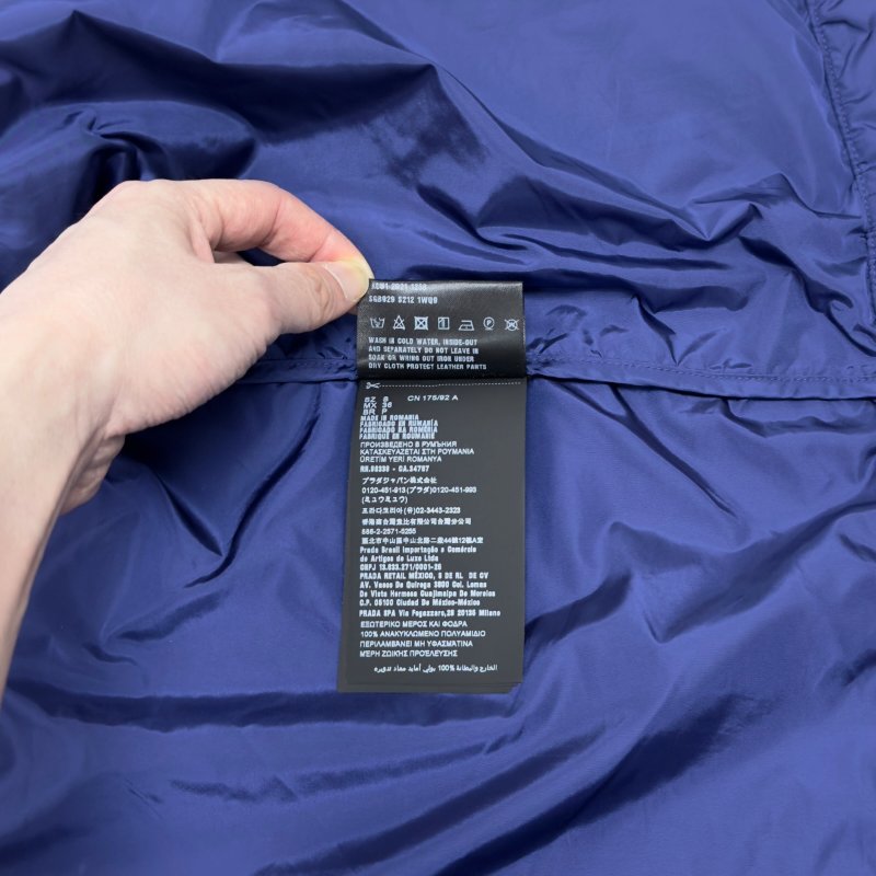 PRADA Re-Nylon 三角標 外套-18