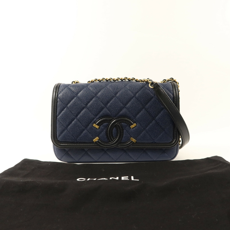 CHANEL 牛皮皮革CC Filigree Flap Bag鏈帶肩背袋-9