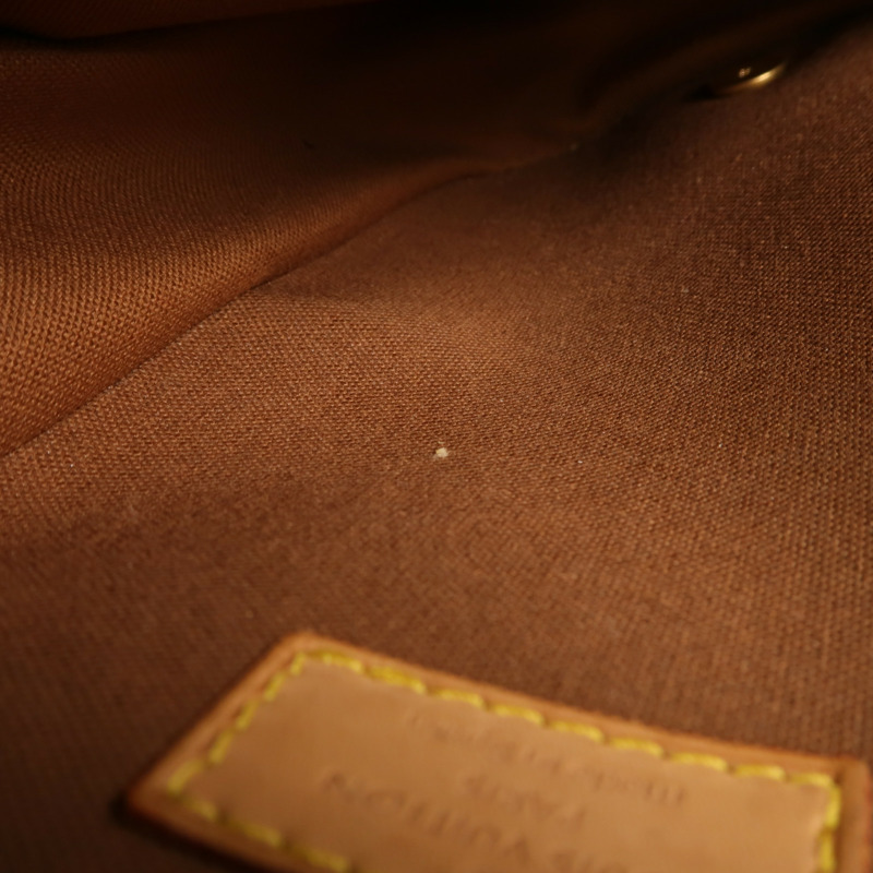 LOUIS VUITTON Monogram Pochette Gange金扣肩背袋-16