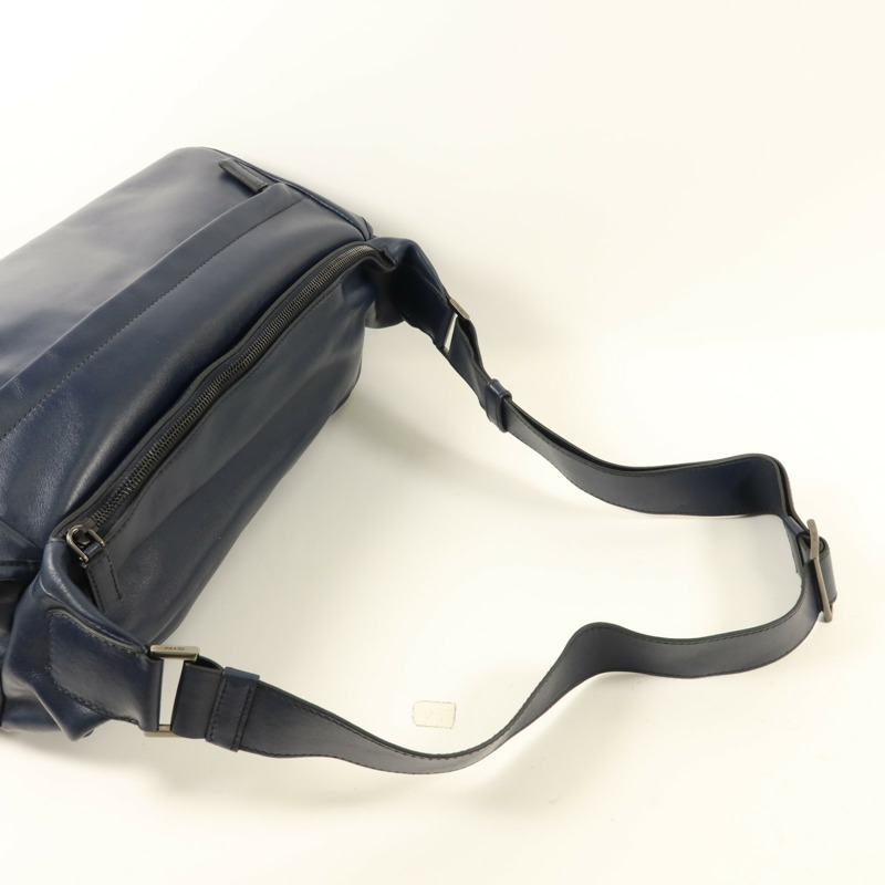 PRADA 牛皮皮革Messenger Bag肩背袋-8
