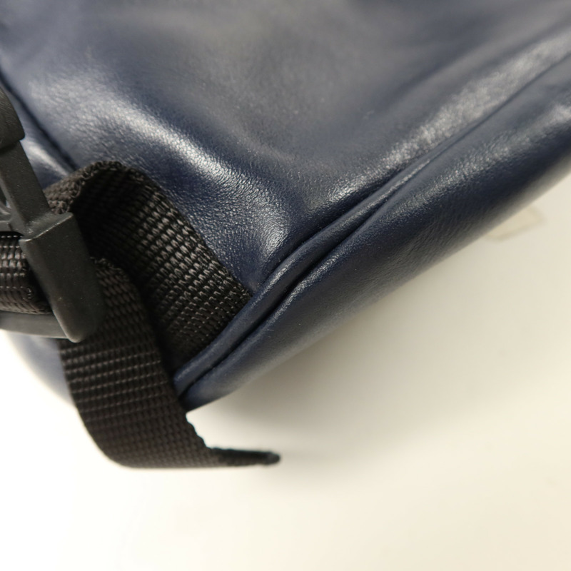 PRADA 牛皮皮革Messenger Bag肩背袋-14