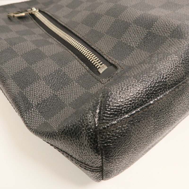 LOUIS VUITTON Damier Graphite Mick PM肩背袋-9