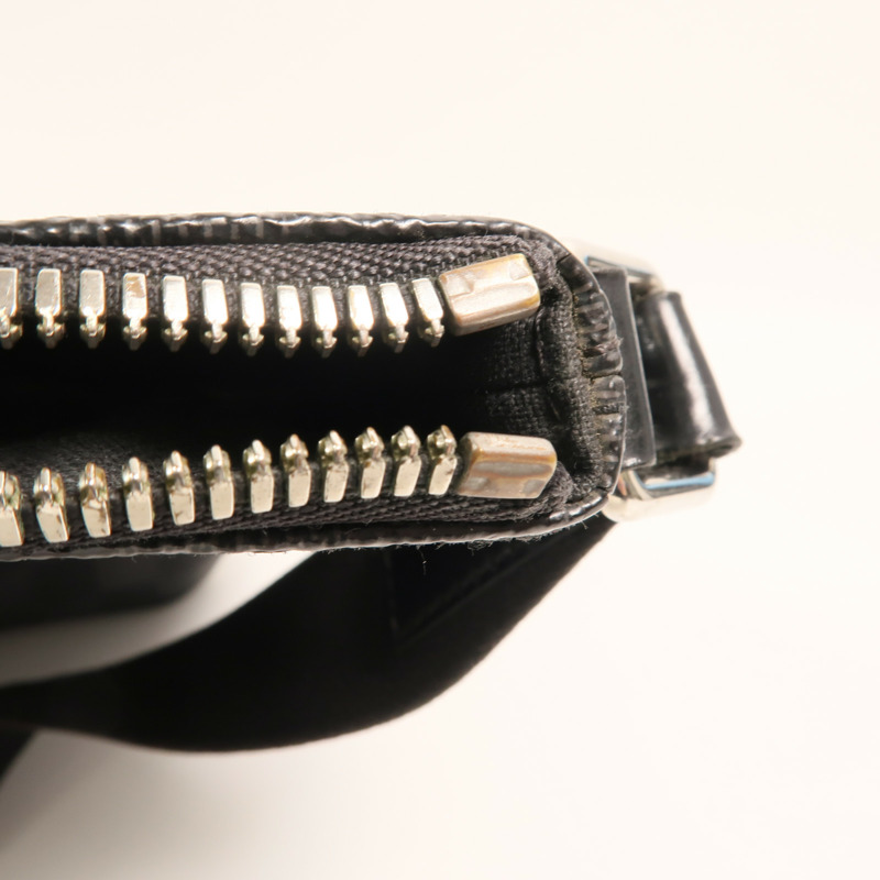 LOUIS VUITTON Damier Graphite Mick PM肩背袋-15