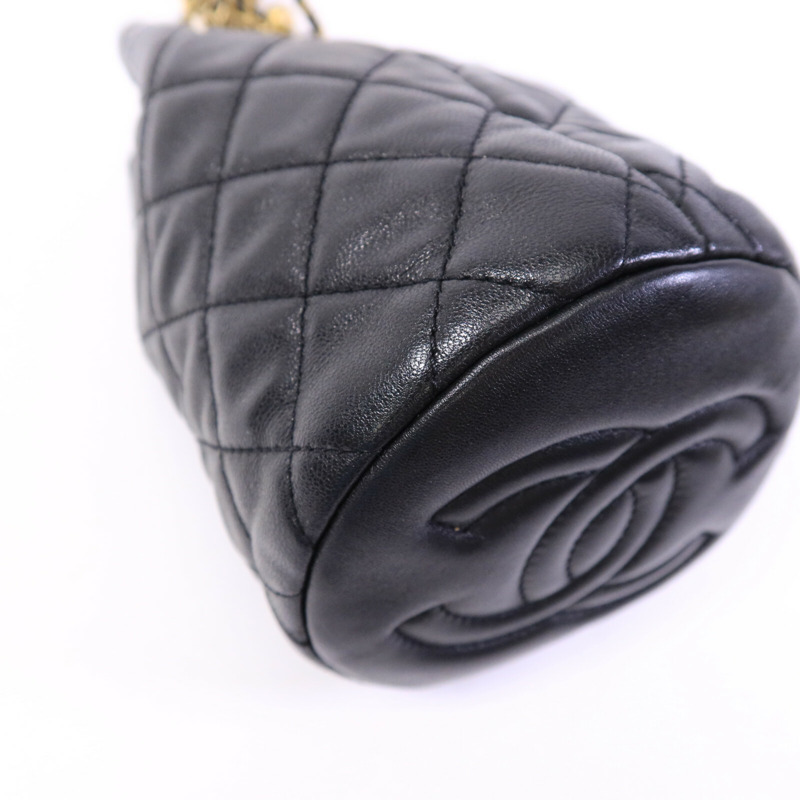 CHANEL 羊皮皮革Bucket Bag鏈帶肩背袋-10