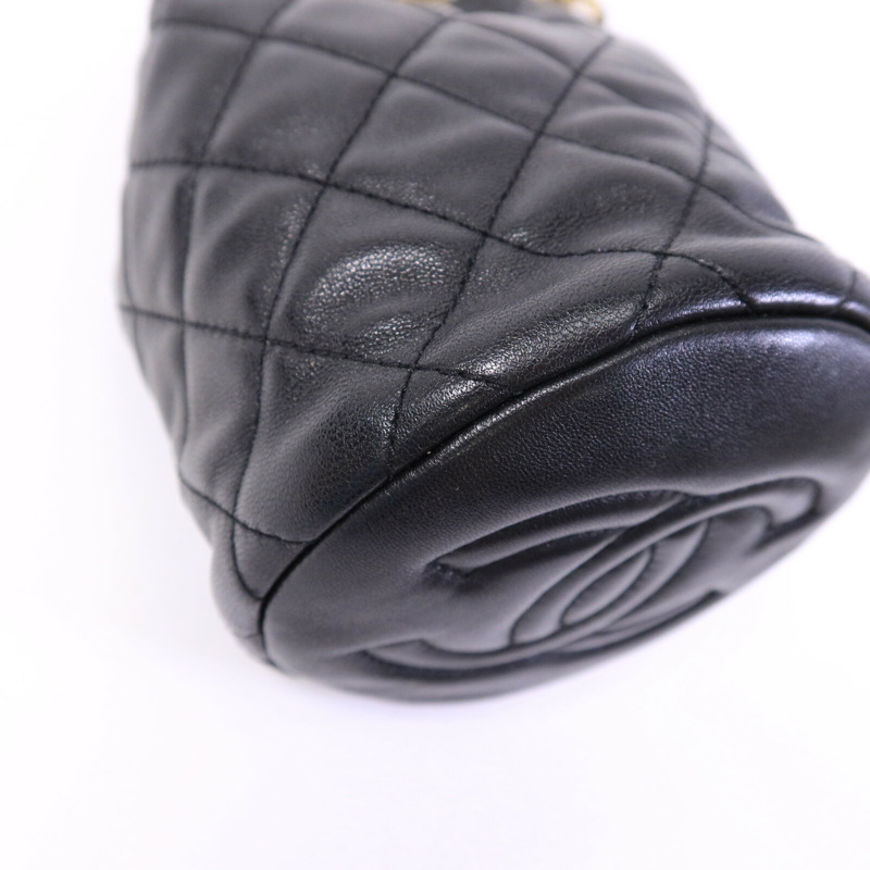 CHANEL 羊皮皮革Bucket Bag鏈帶肩背袋-12