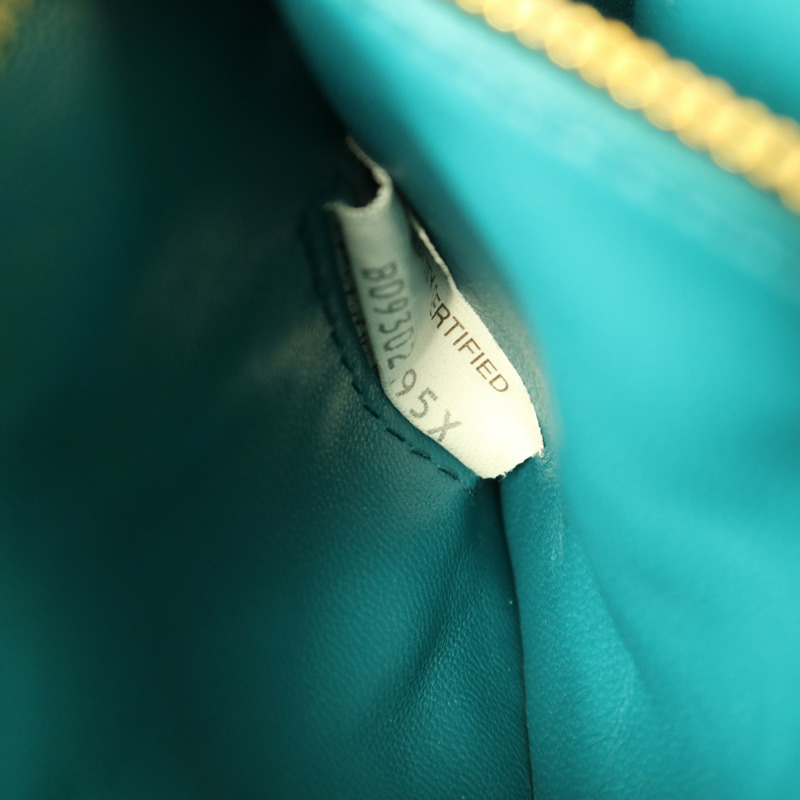 BOTTEGA VENETA 羊皮皮革Padded Cassette肩背袋-7