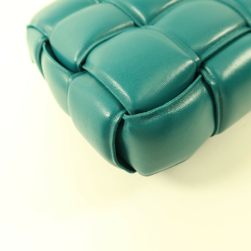 BOTTEGA VENETA 羊皮皮革Padded Cassette肩背袋-16