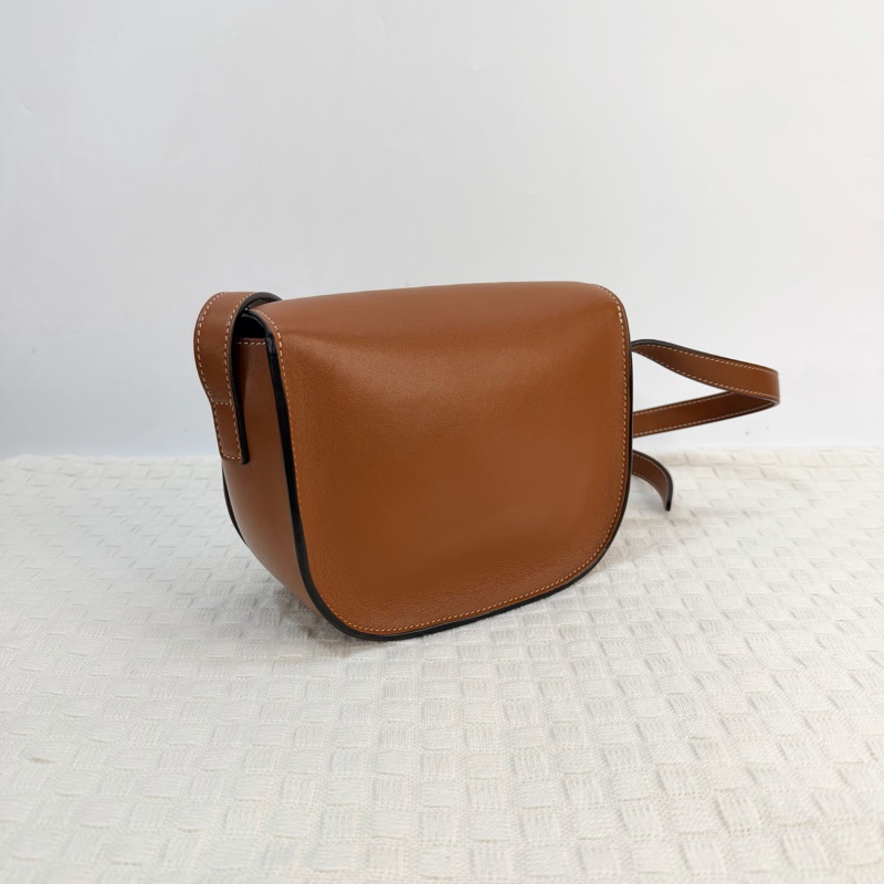 Celine 棕小牛皮金釦凱旋門Logo 馬鞍斜背包-5