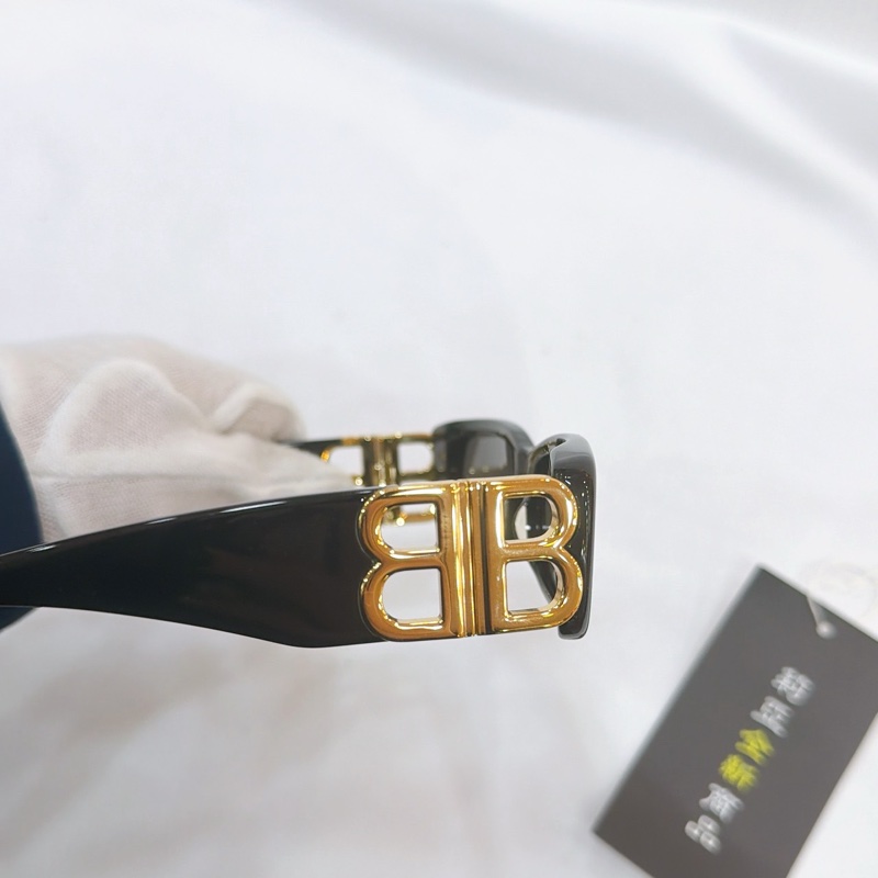 莉亞精品♡ Balenciaga BB 墨鏡 二手美品-5