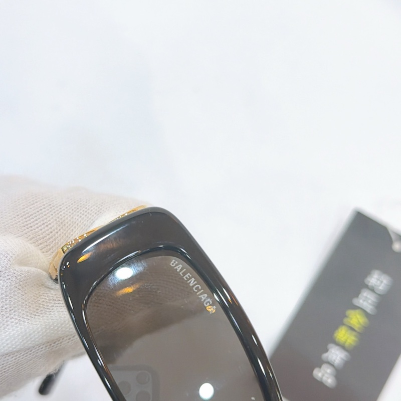 莉亞精品♡ Balenciaga BB 墨鏡 二手美品-6