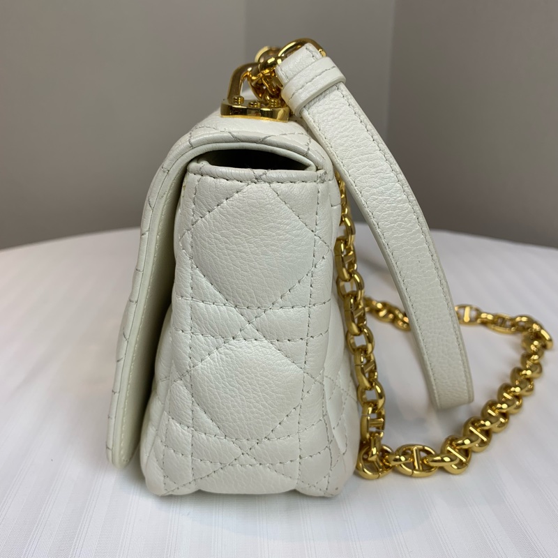 迪奧/Dior Caro 象牙色柔軟牛皮革藤格紋單肩斜背包 簡約大氣的經典款 20x7x12cm-4
