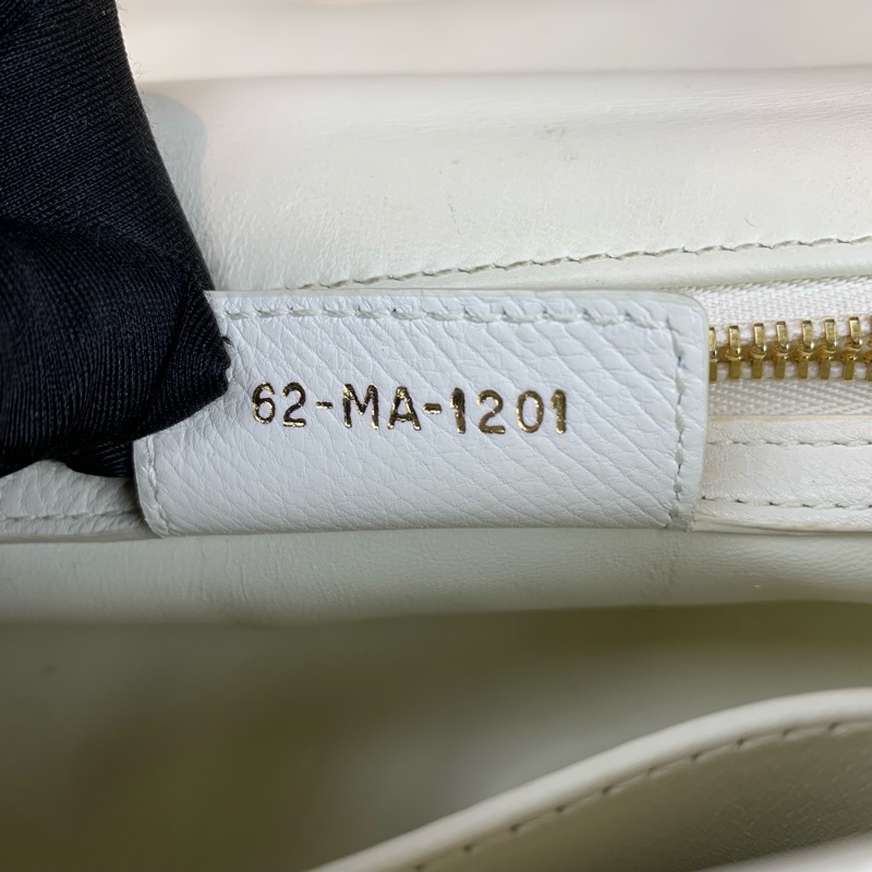 迪奧/Dior Caro 象牙色柔軟牛皮革藤格紋單肩斜背包 簡約大氣的經典款 20x7x12cm-8