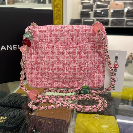 東區正精品㊣CHANEL MINI COCO 17cm 全新香奈兒粉色毛呢菱格紋金鍊琉璃珠珠方胖斜背包 RZ6372-6