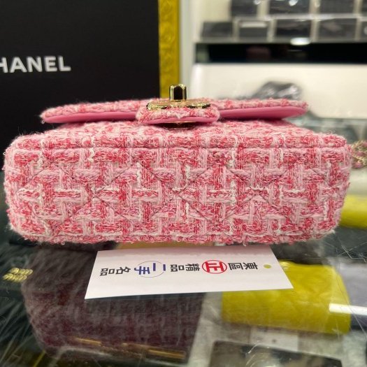 東區正精品㊣CHANEL MINI COCO 17cm 全新香奈兒粉色毛呢菱格紋金鍊琉璃珠珠方胖斜背包 RZ6372-10
