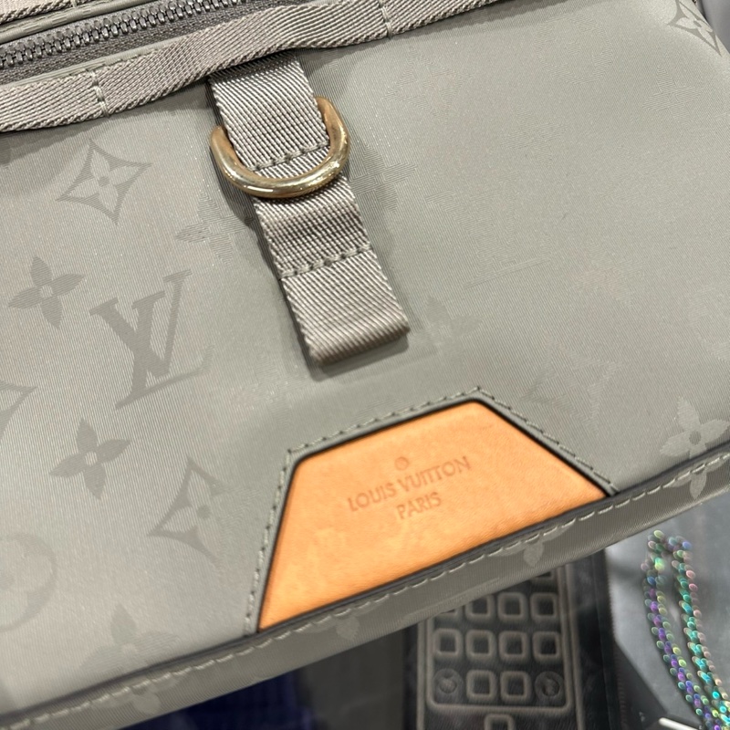 LV秀款🌟Louis Vuitton LV 鈦合金老花郵差包|Classic Trend CT精品|台北東區實體-2