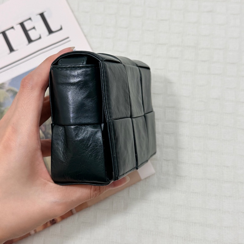 BV Mini Candy Cassette 6格小方包-2