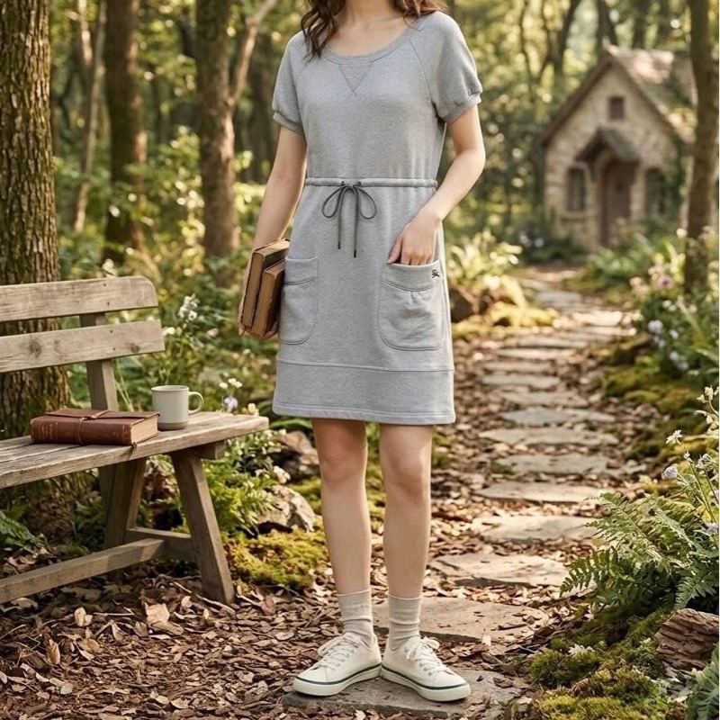 BURBERRY 抽繩大口袋戰馬洋裝-1