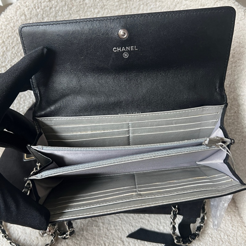 CHANEL香奈兒 山茶花長款錢包 黑色壓紋銀扣 經典山茶花浮雕-2